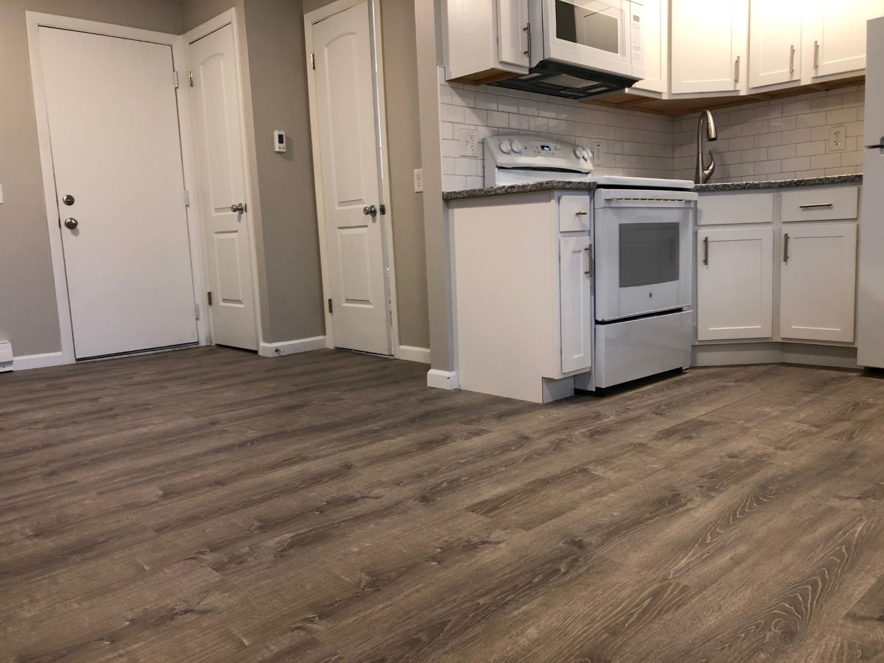 Crestwood Apartments photo 18